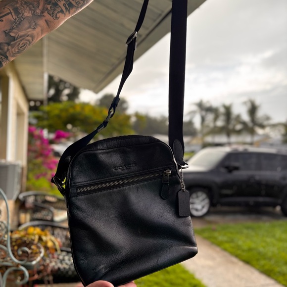 Coach Black Leather Messenger Bag - Picture 1 of 3
